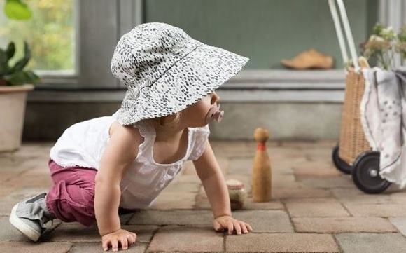 ELODIE DETAILS Detský Klobúčik proti slnku dots of fauna 0-6m