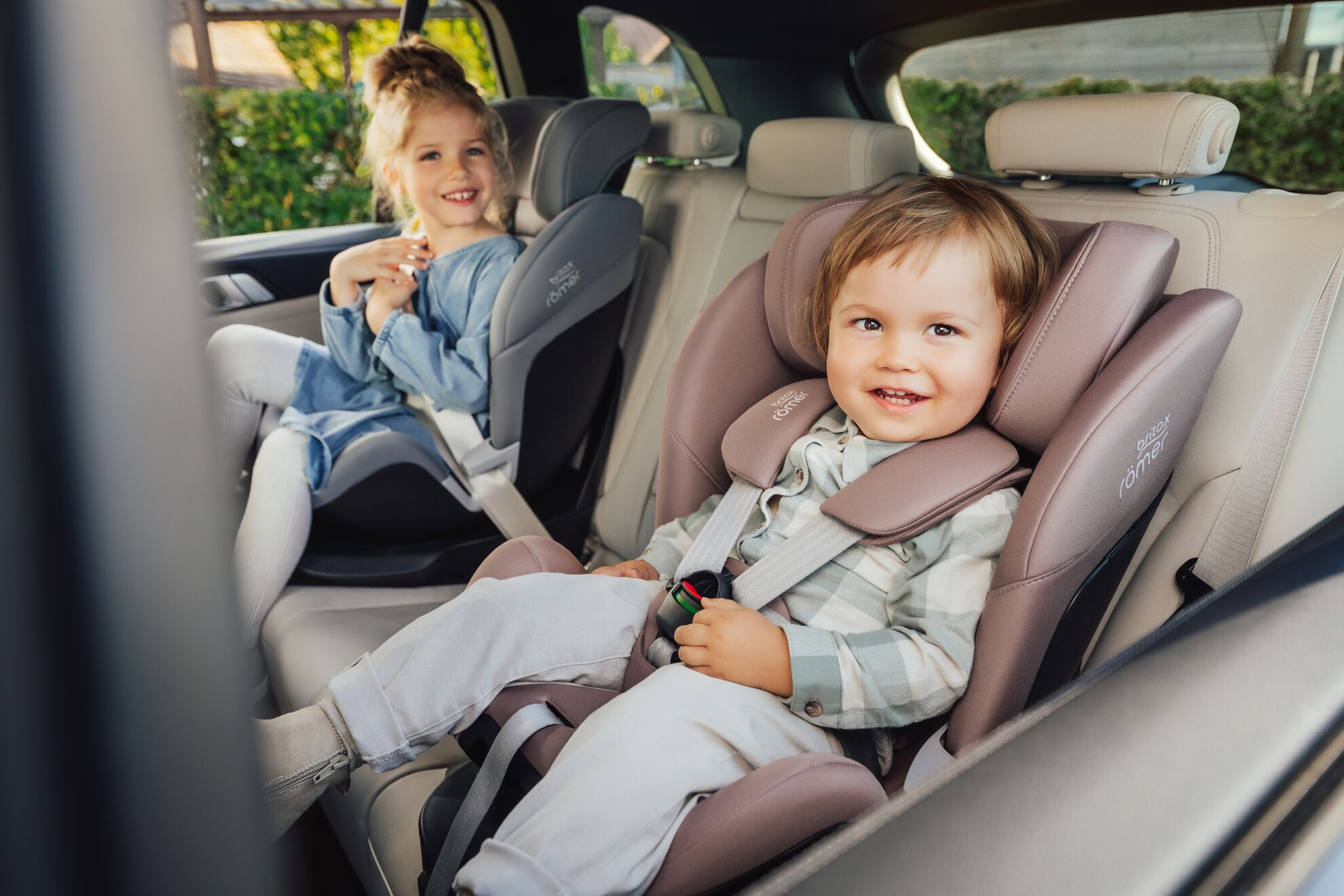 Autosedačka BRITAX-ROMER Swivel - Frost Grey